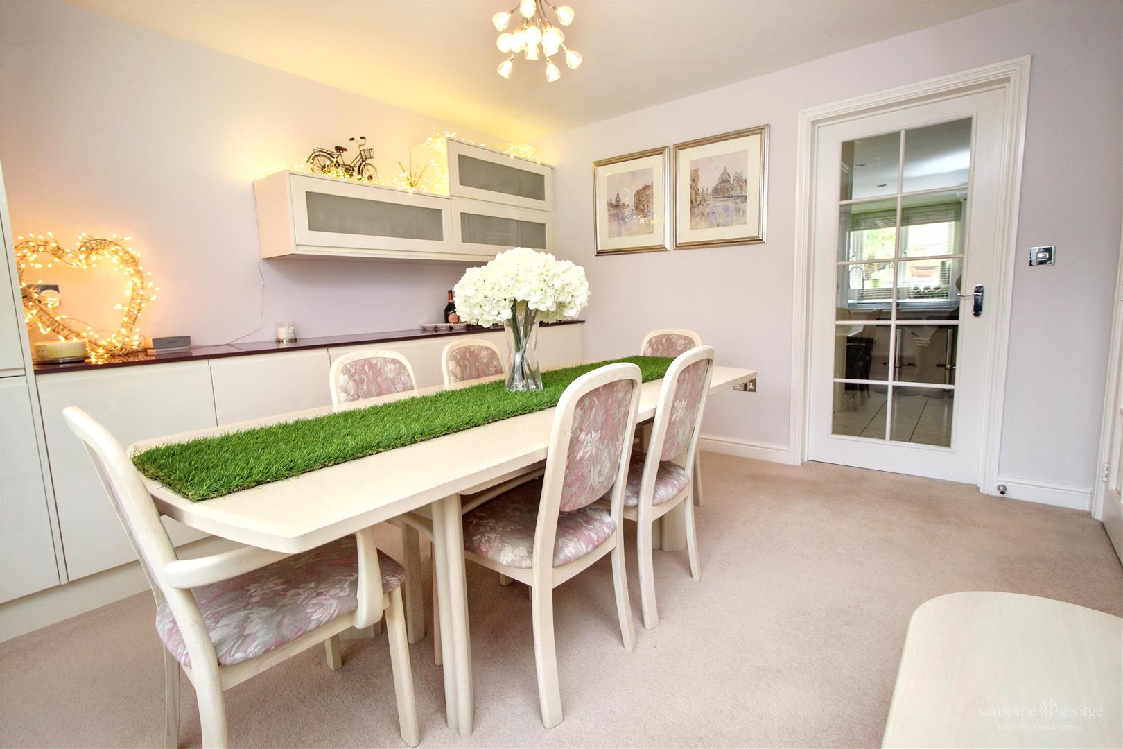Clarendon Rise, Tilehurst, Reading